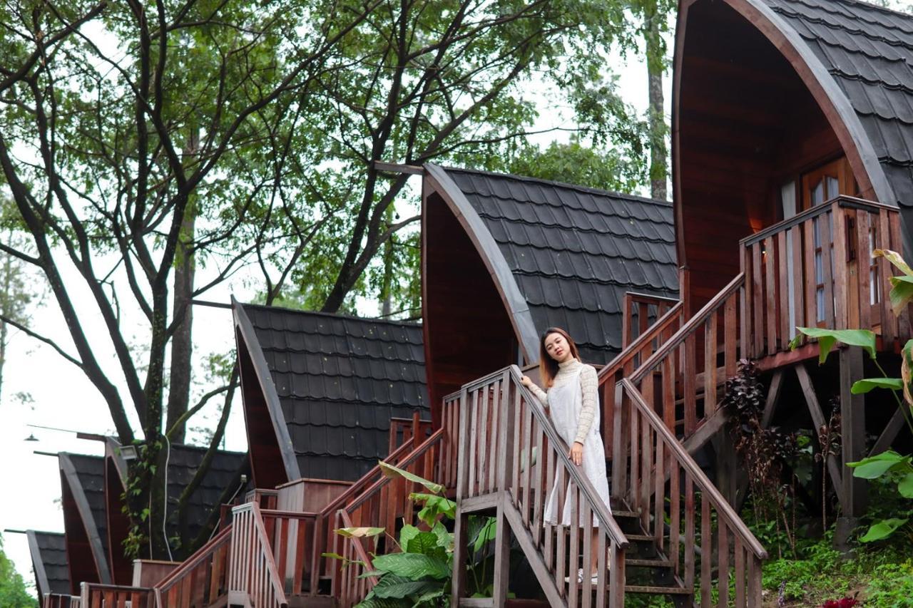 فيلا Welirang Forest Pacet Mojokerto المظهر الخارجي الصورة