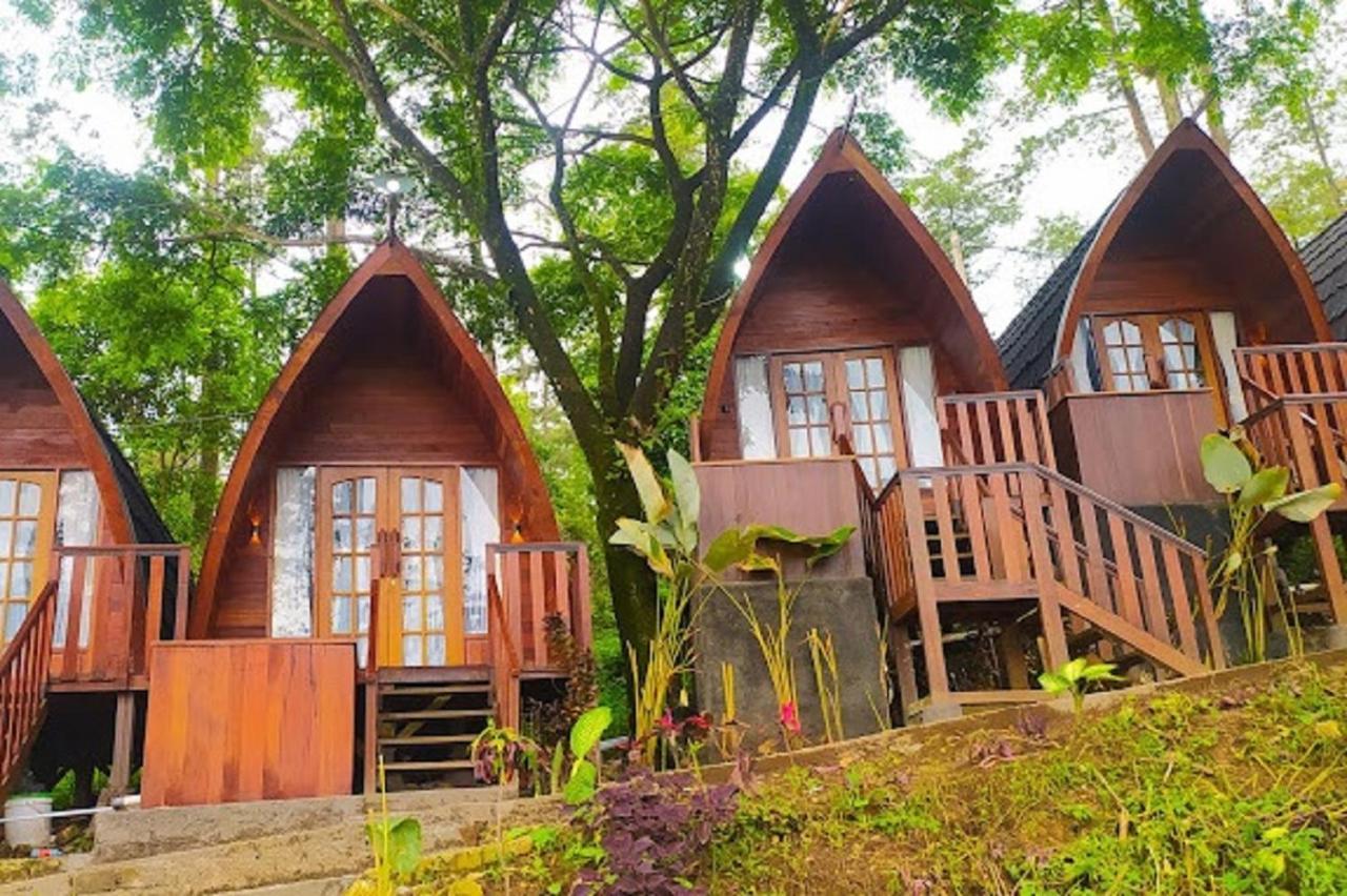 فيلا Welirang Forest Pacet Mojokerto المظهر الخارجي الصورة